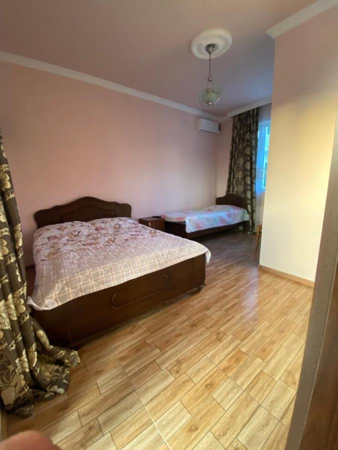 Beliy Dom Hotel Kvariati Luaran gambar
