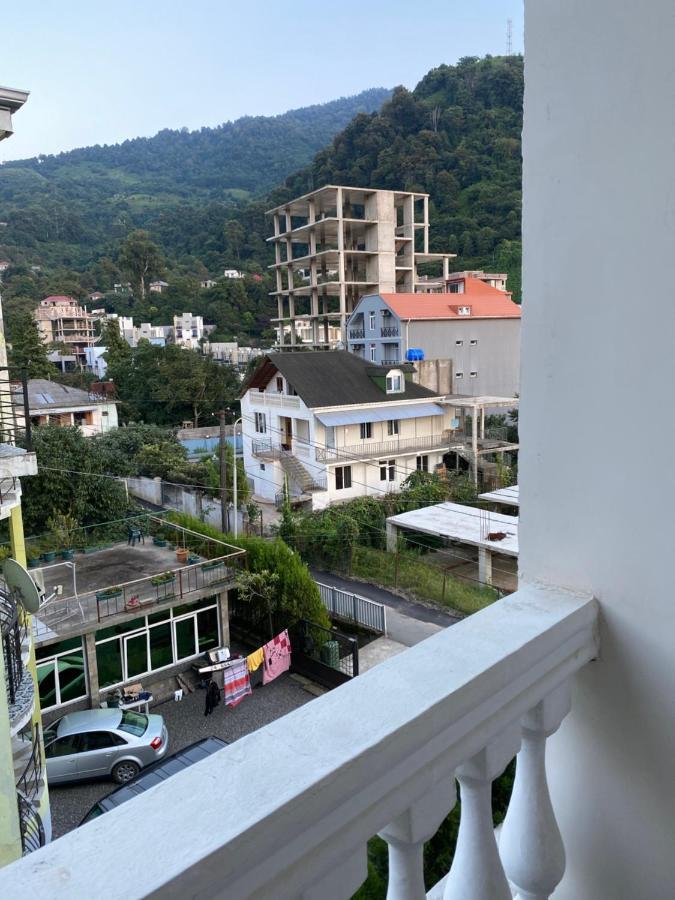 Beliy Dom Hotel Kvariati Luaran gambar