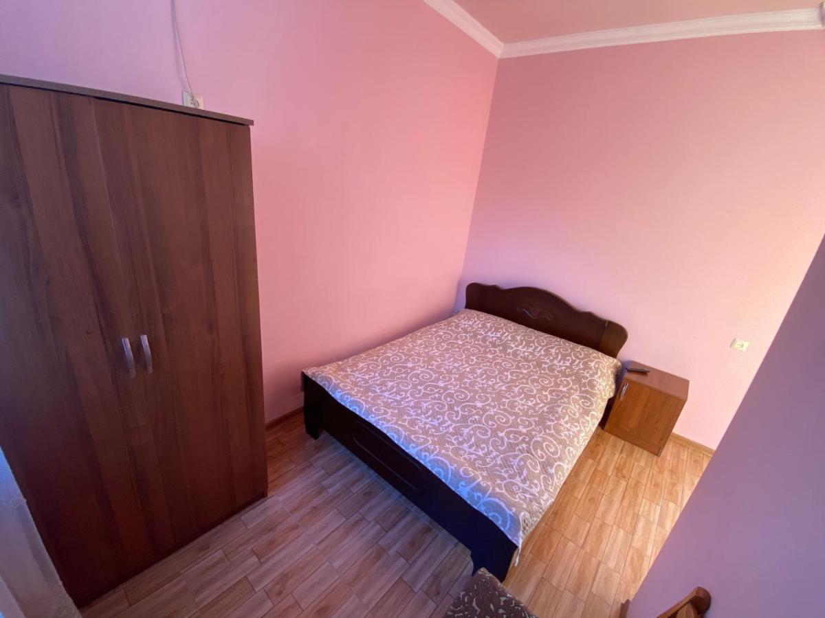 Beliy Dom Hotel Kvariati Luaran gambar